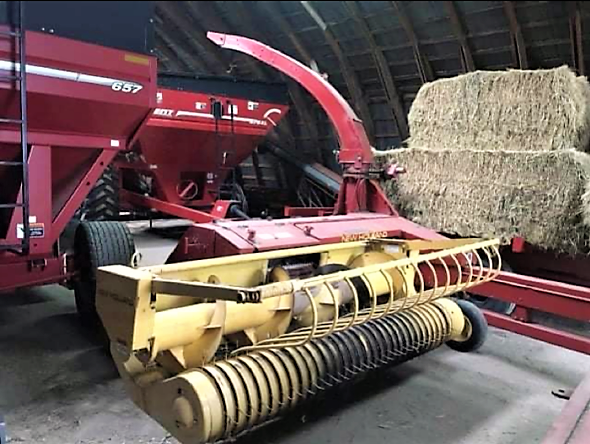 Forage Harvester New Holland 900