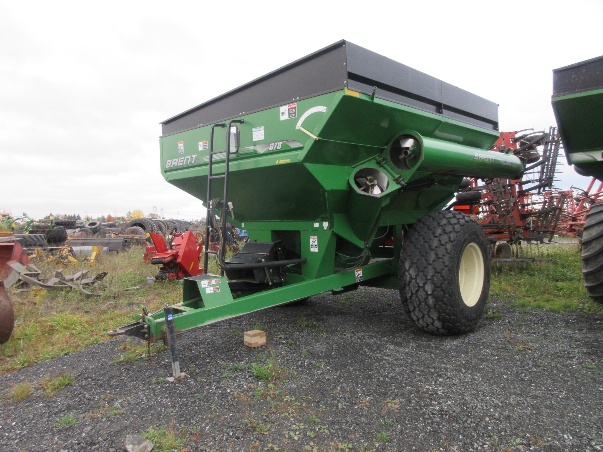 Remorque à grain Brent 678