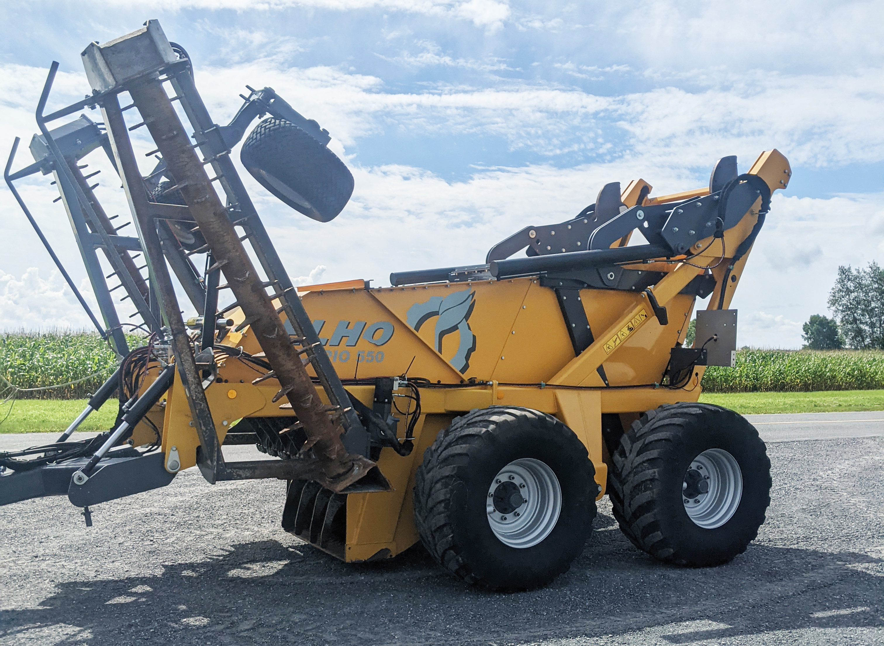 Ramasseur de pierre / Épierreuse Elho Scorpio 550