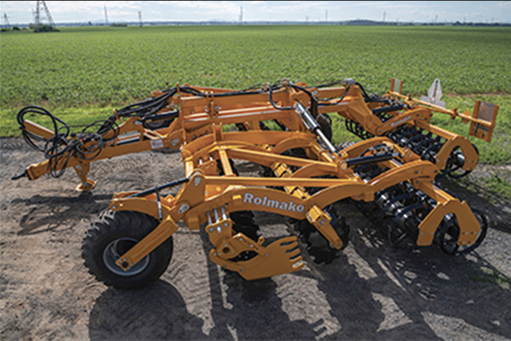 Déchaumeuse  3 à 6 mètres