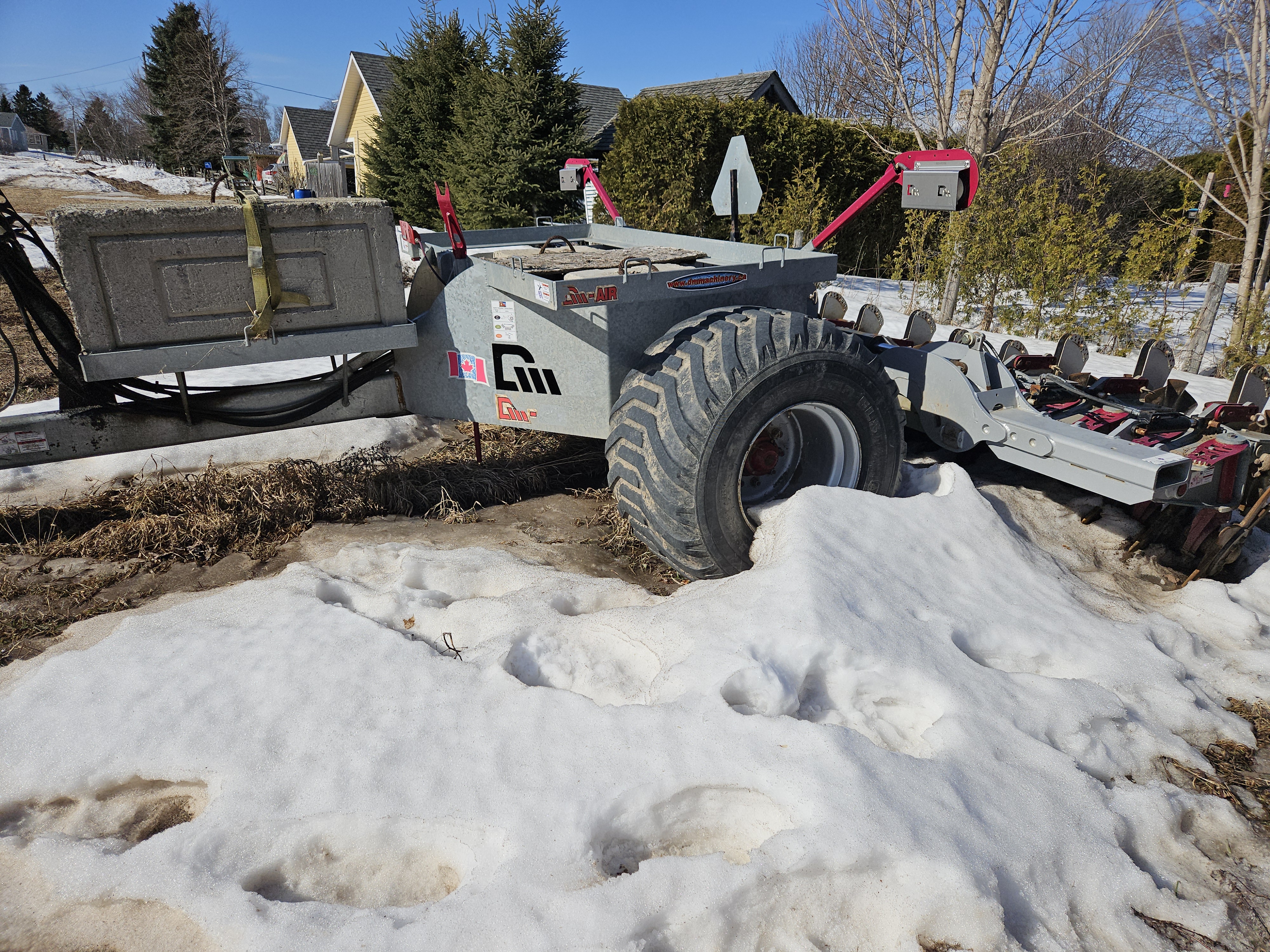 Cultivateur DM Machinery / Machinerie DM DM AIR 16