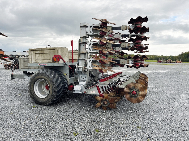 Cultivateur DM Machinery / Machinerie DM DM-Air