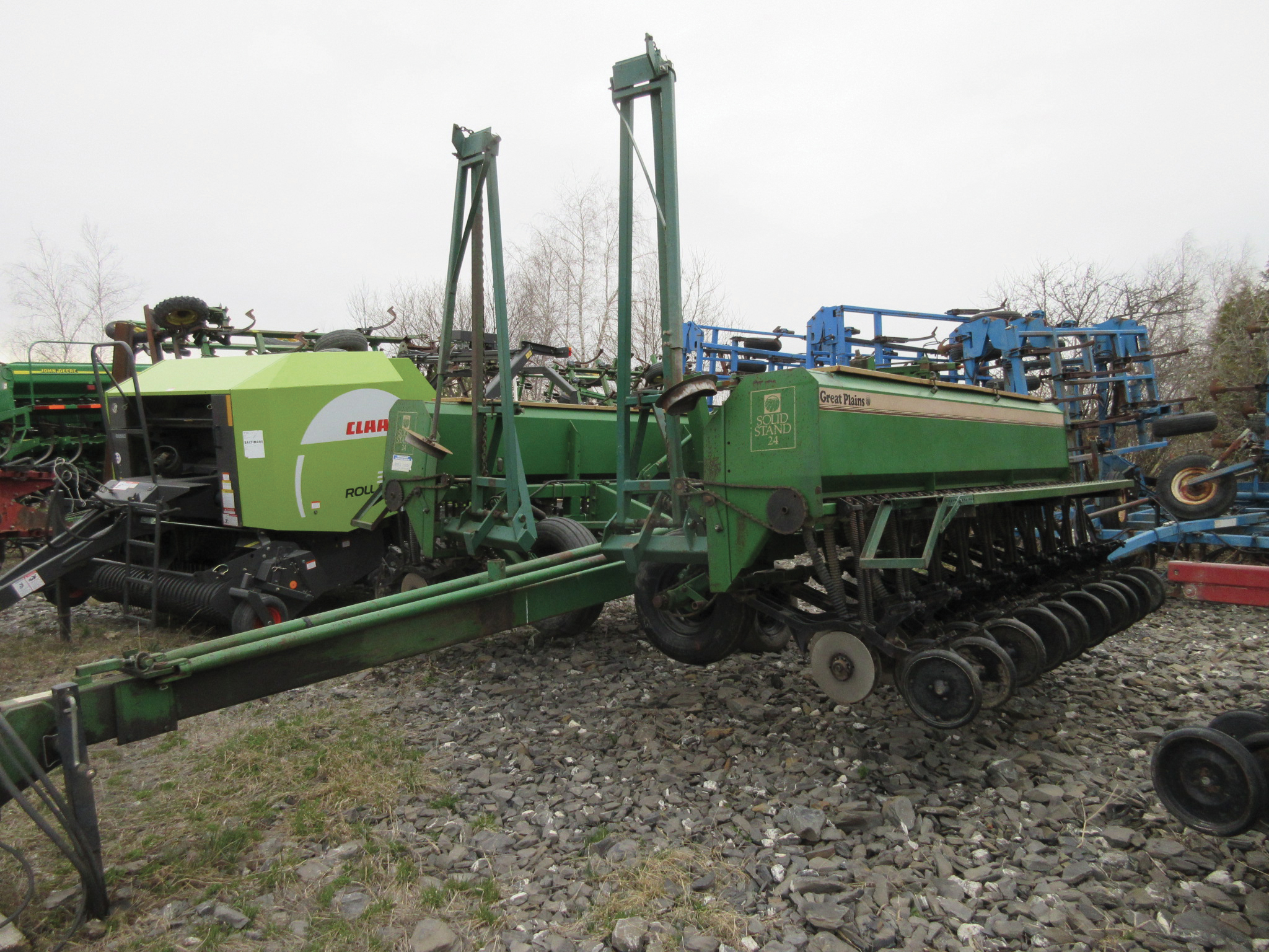 Seeder Great Plains Solid  Stand 24