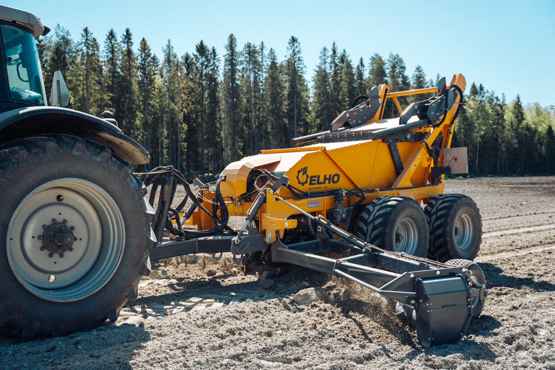 Ramasseur de pierre / Épierreuse Elho scorpio 710