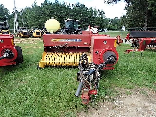 Presse à balles carrées New Holland BC5070