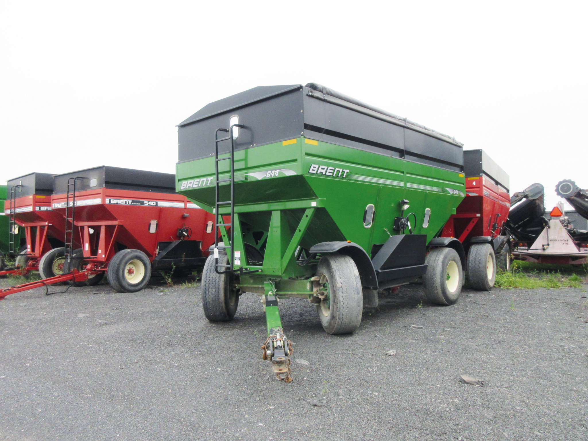 Grain trailer Brent 644