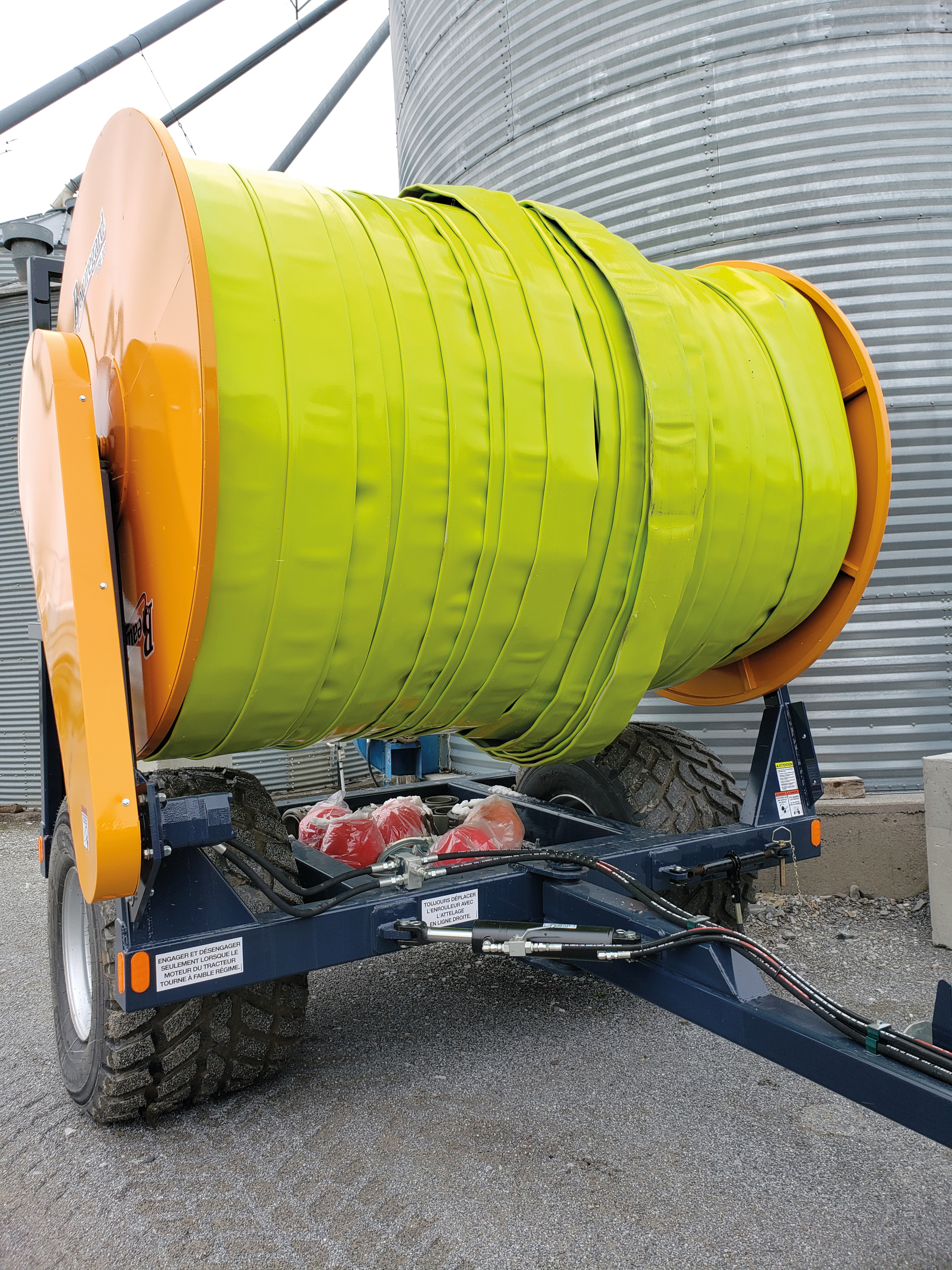 Rampe d'épandage  USAGÉ : ensemble complet d'épandage par boyaux à vendre immédiatement