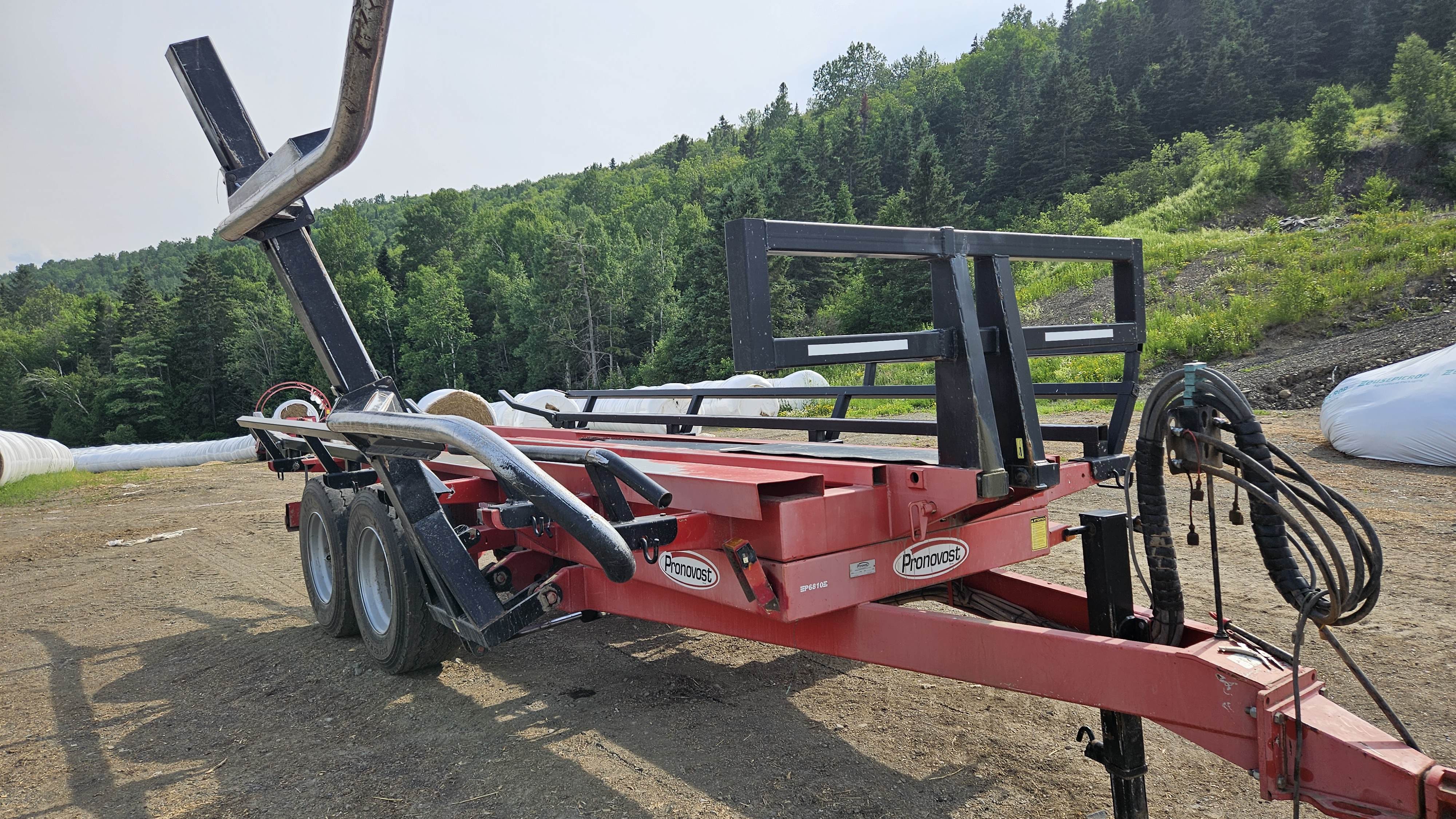 Autochargeuse à balles Pronovost P6810