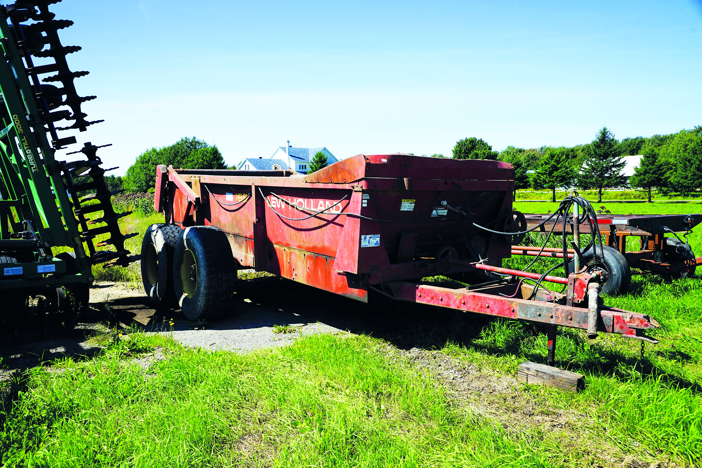 Manure spreader (solid) New Holland 195