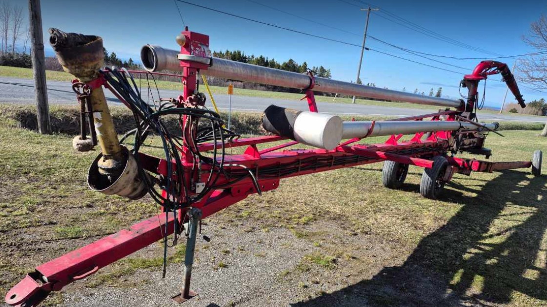 Manure pump DM Machinery / Machinerie DM 26 pieds