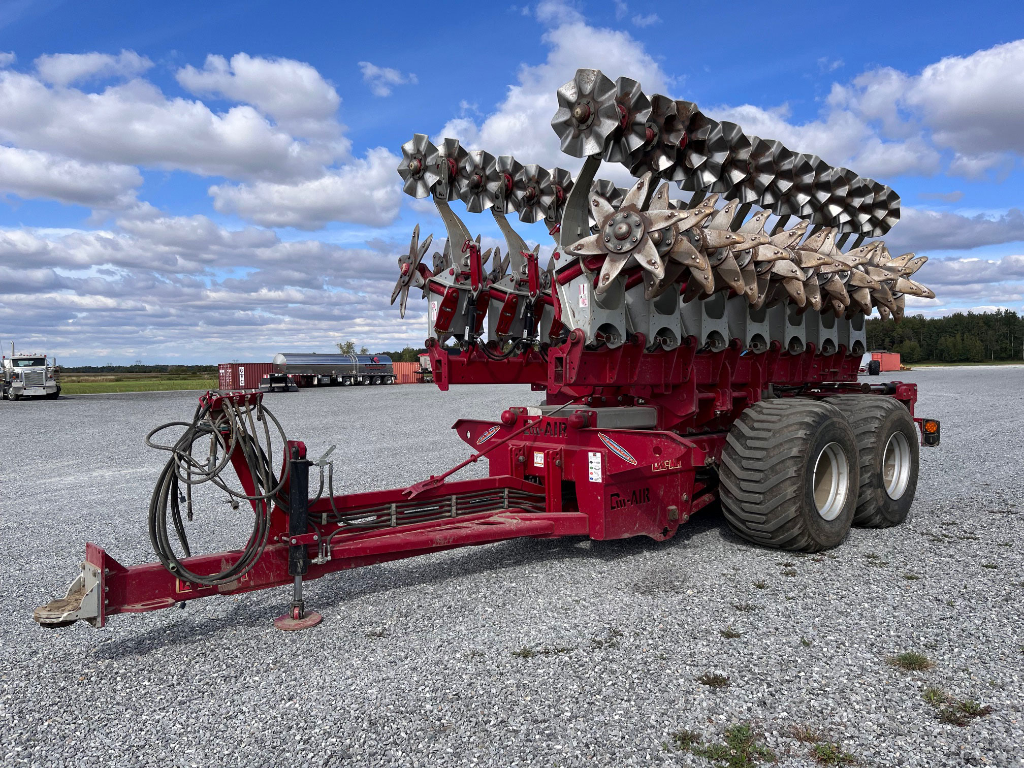 Cultivator DM Machinery / Machinerie DM DM-Air Turbo 4