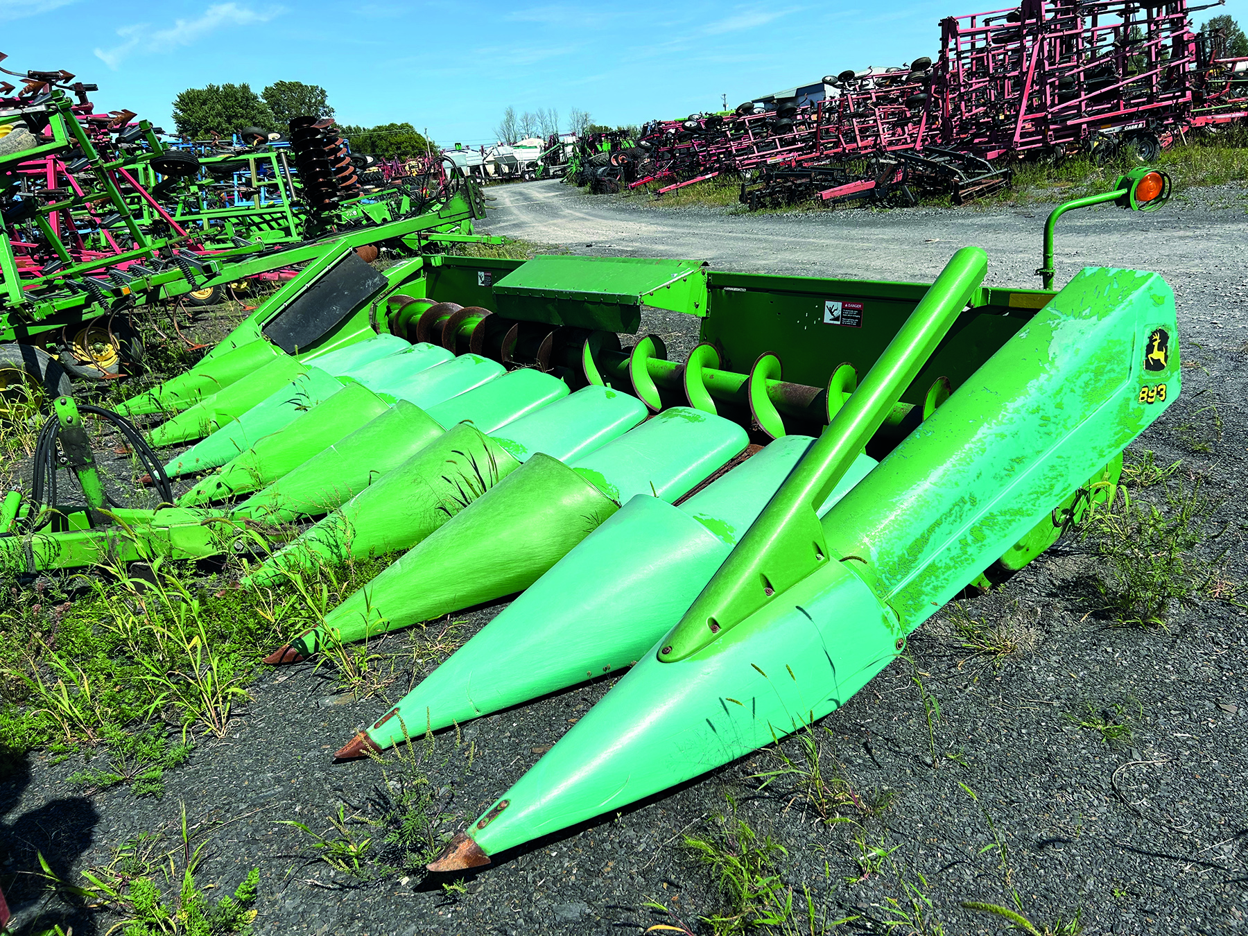 Bec cueilleur à maïs John Deere 893