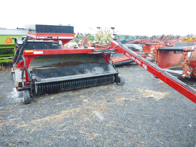 Windrow splitter Miller Pro 918