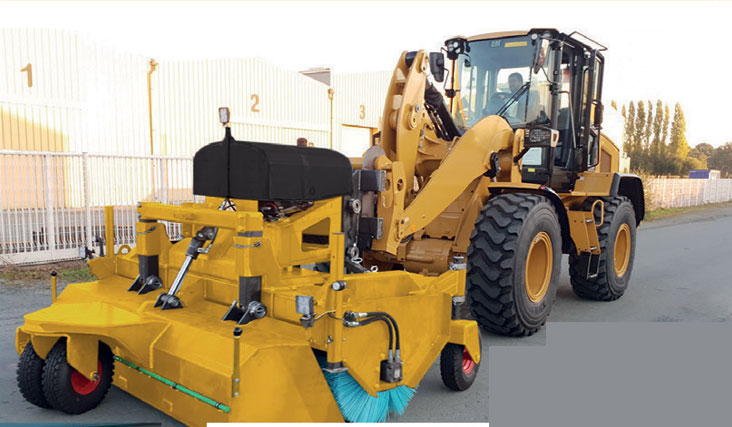 Balayeuse aligneuse-ramasseuse  Rabaud Méganet