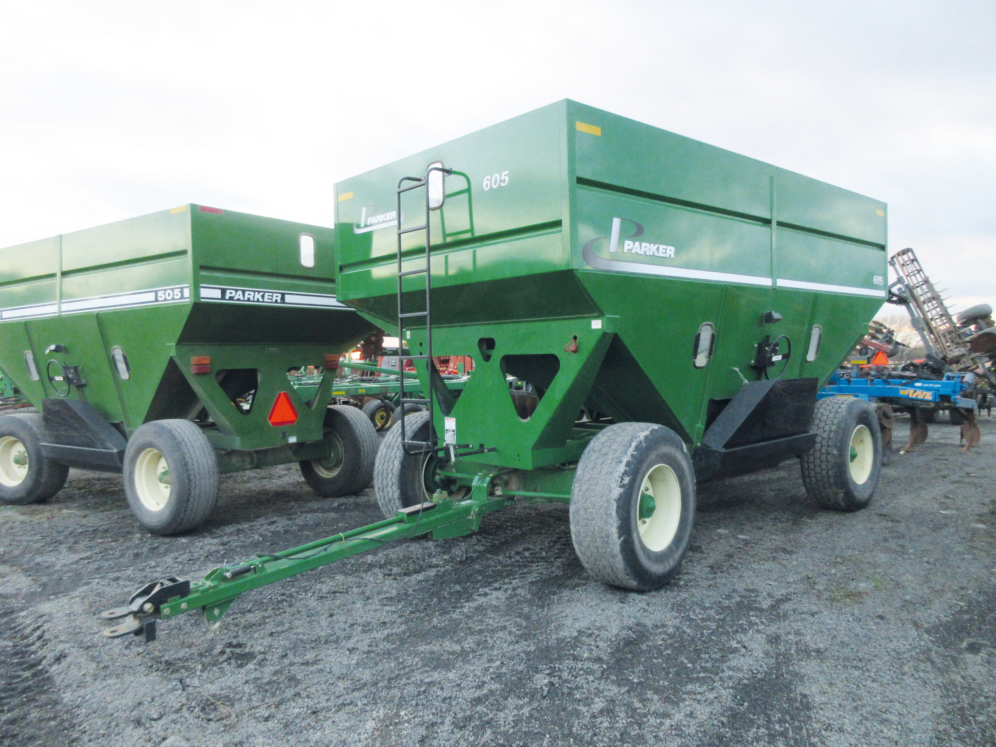 Grain trailer Parker 605