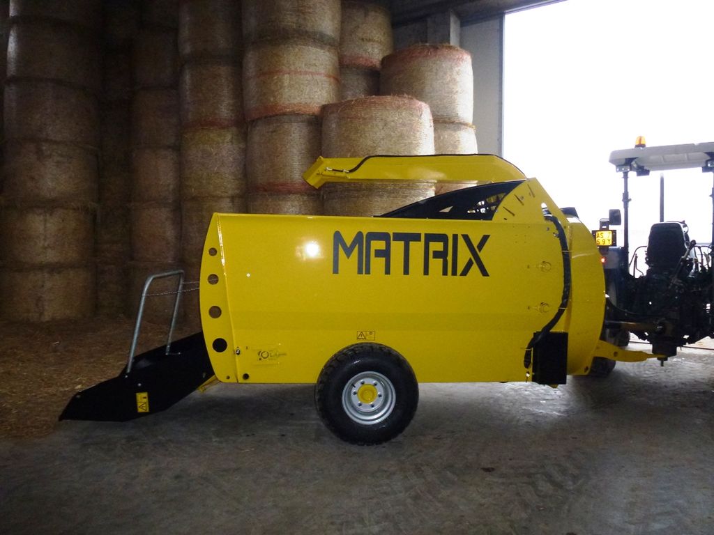 Déchiqueteuse à balles carrées  Italmix Pro Jet Power pour balles rondes ou  carrées