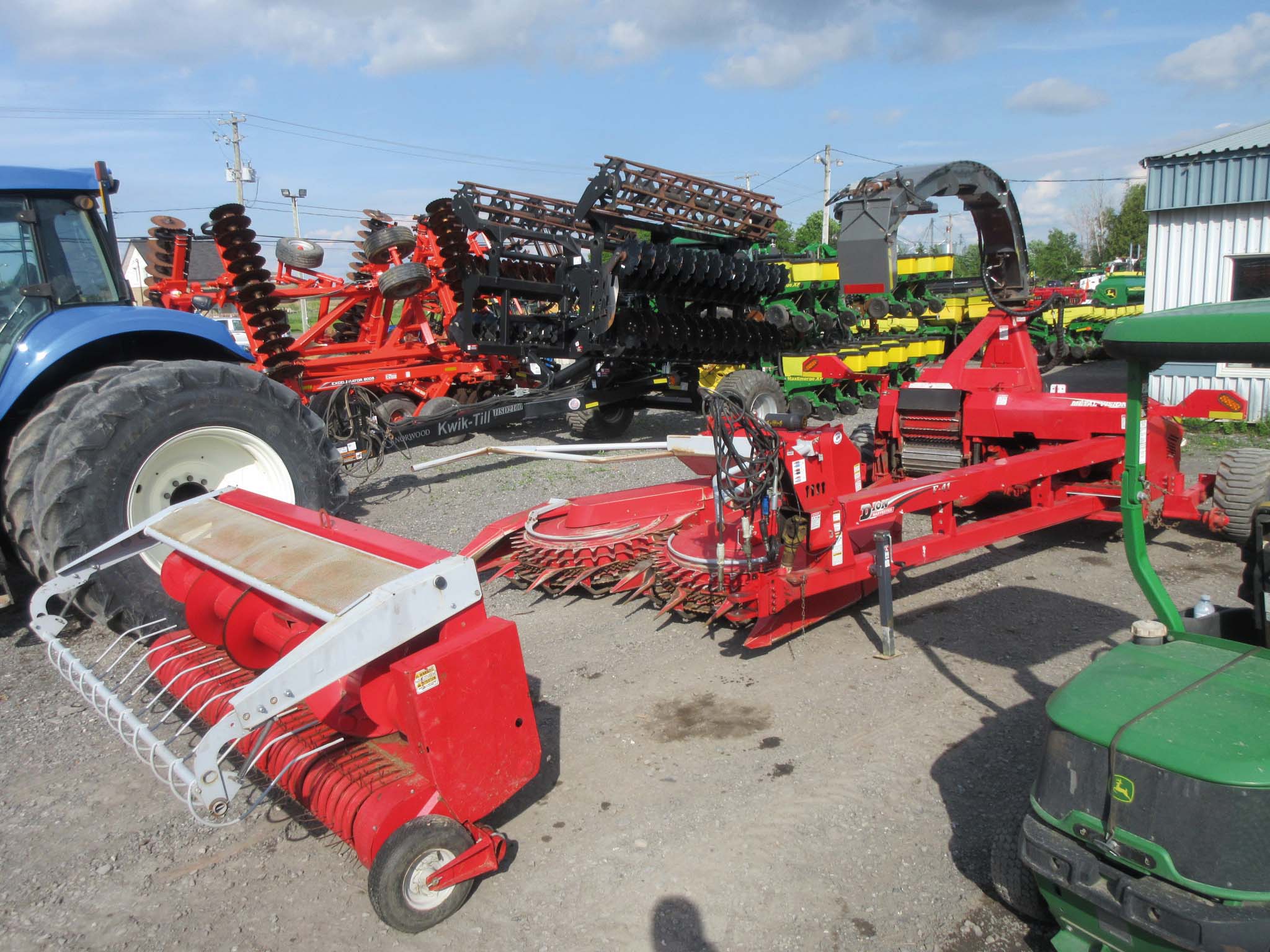 Fourragère Dion F-41 Stinger