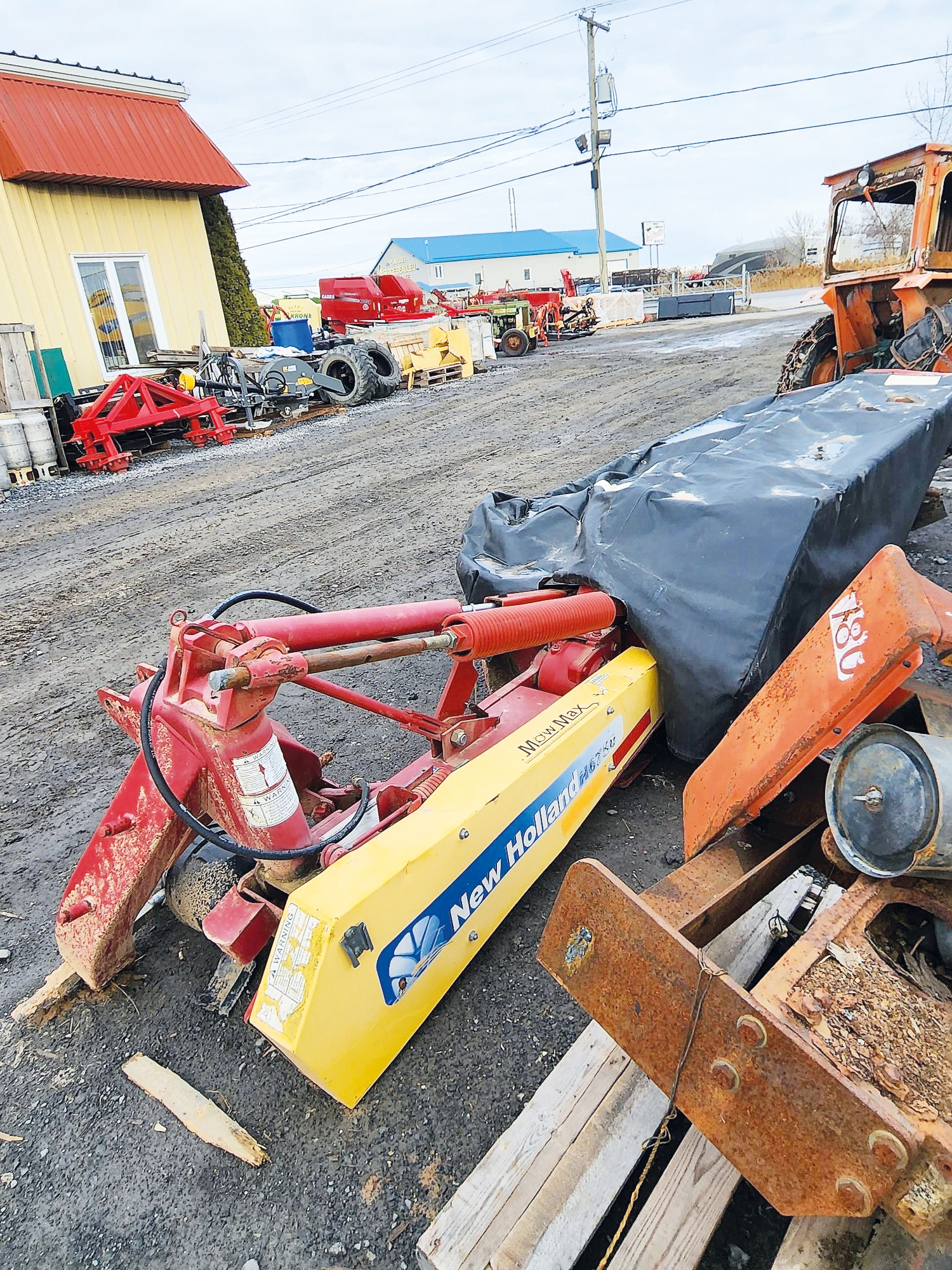 Faucheuse New Holland H6750