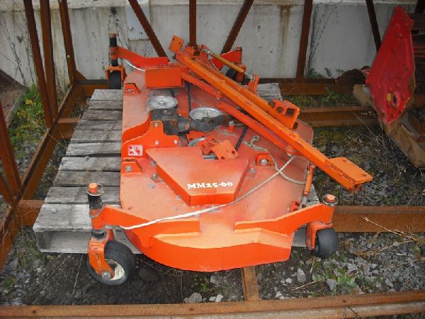 Tondeuse sur PTO Kioti MM25-60