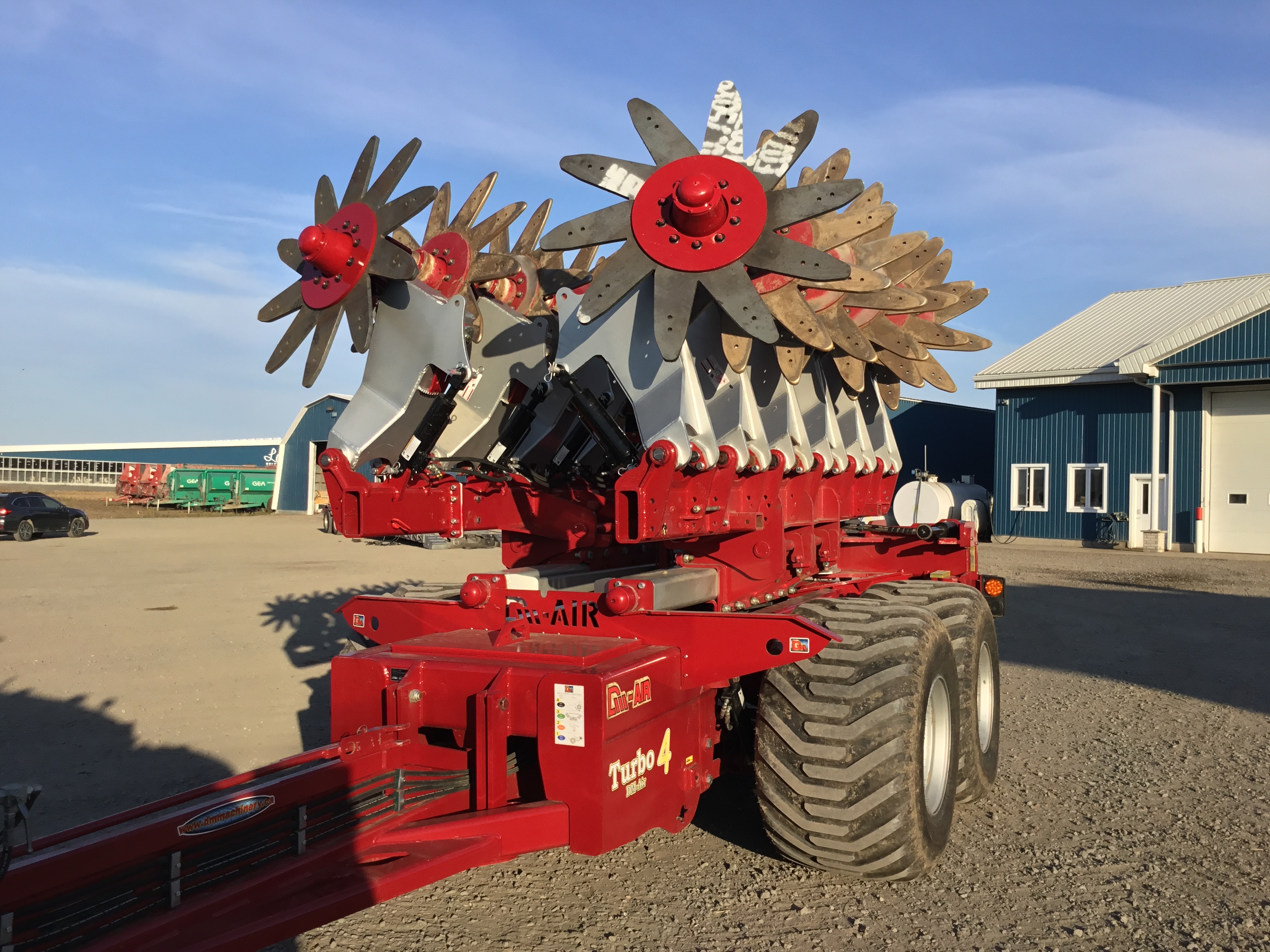 Cultivateur DM Machinery / Machinerie DM DM-Air Turbo 4 HD 