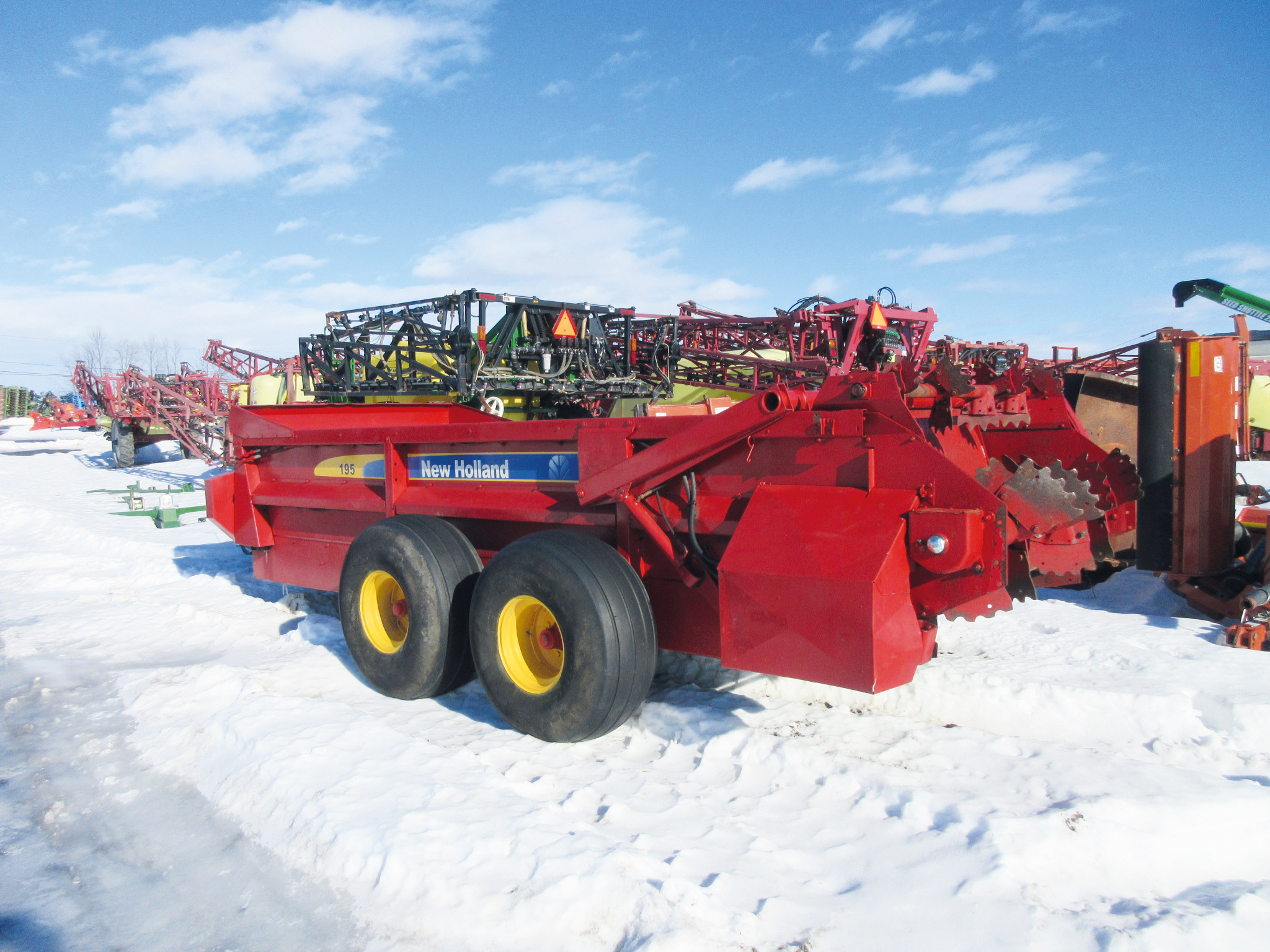 Manure spreader (solid) New Holland 195