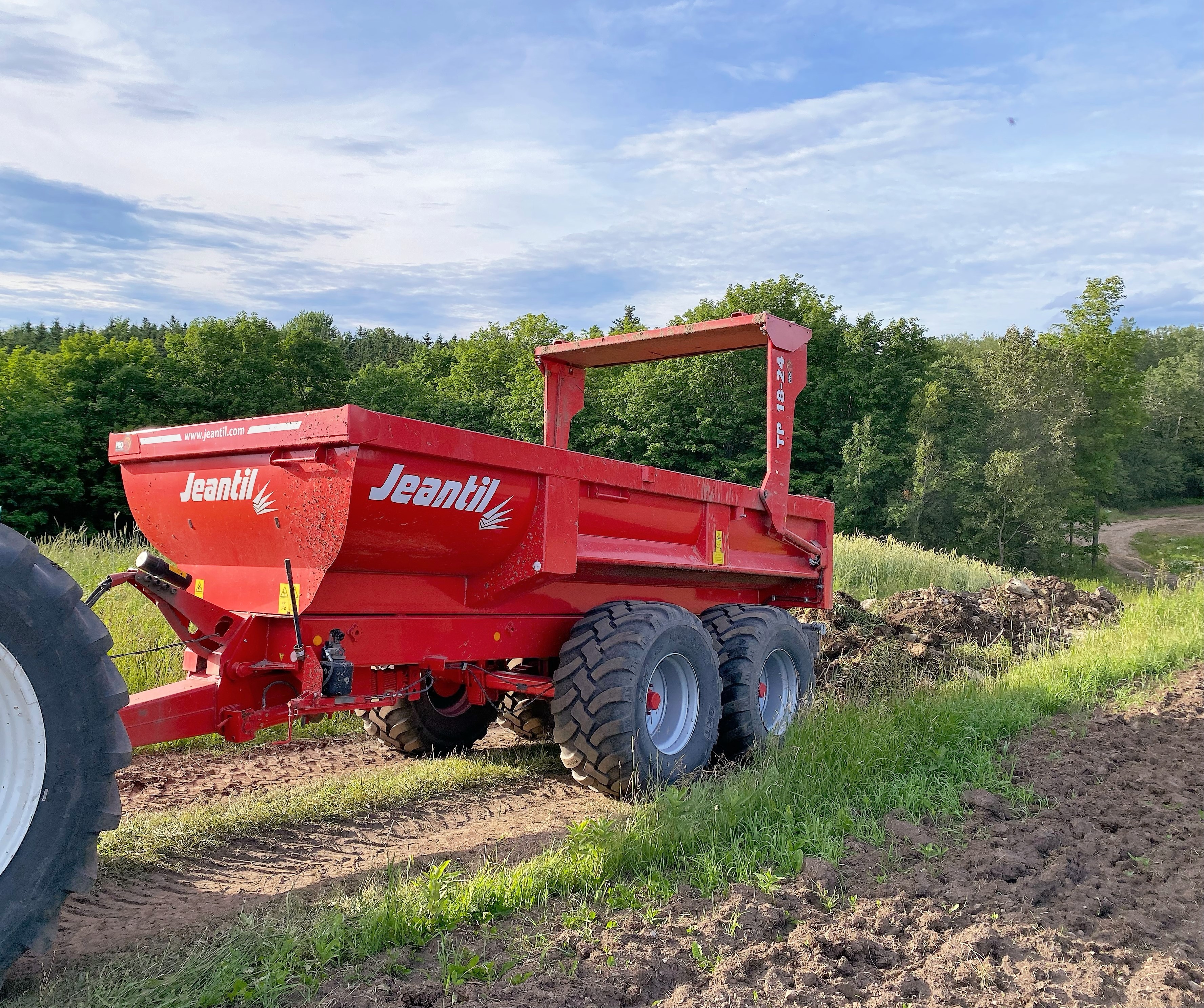  Jeantil Benne à roches