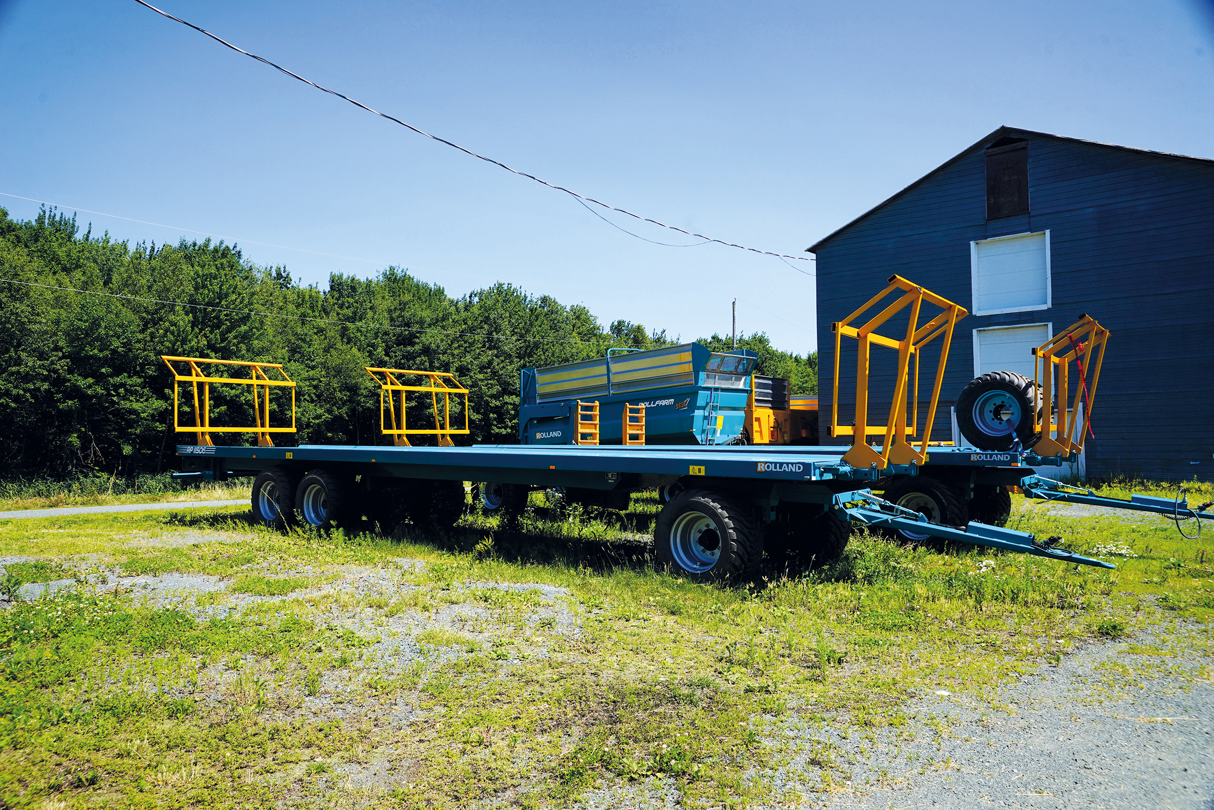 Platform trailer Rolland 2 plateformes à foin Rolland RP1150