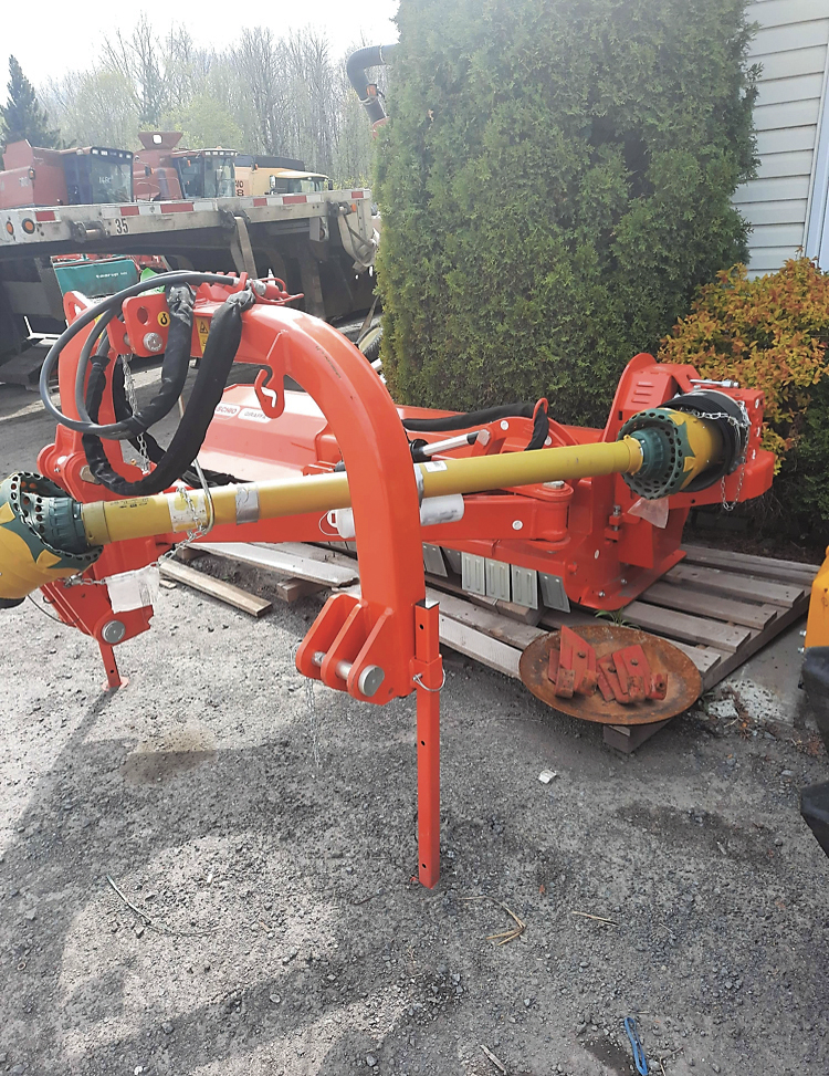 Faucheuse  Faucheuse de finition  Maschio Giraffa 210
