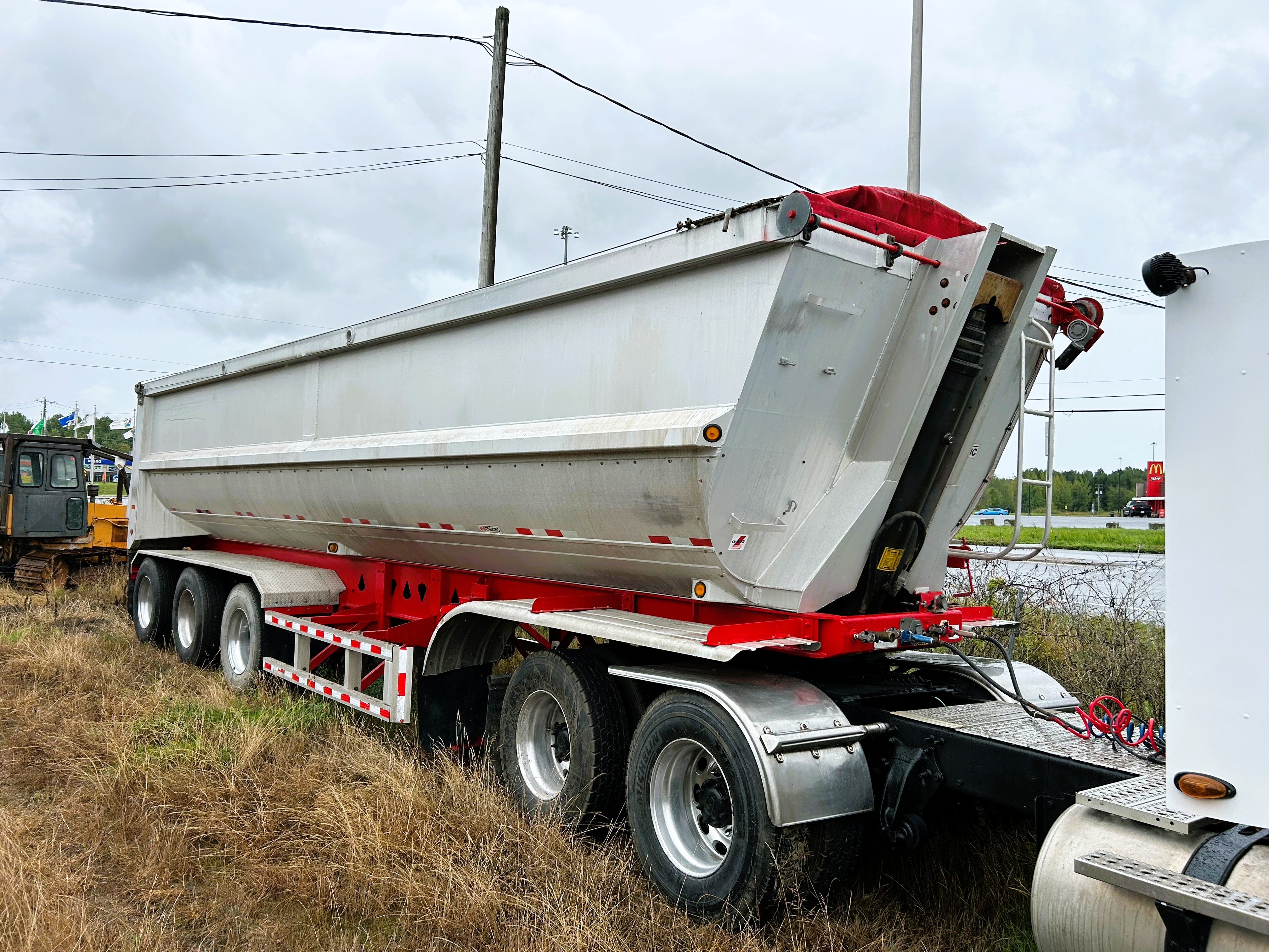 Remorque à benne basculante  Manac