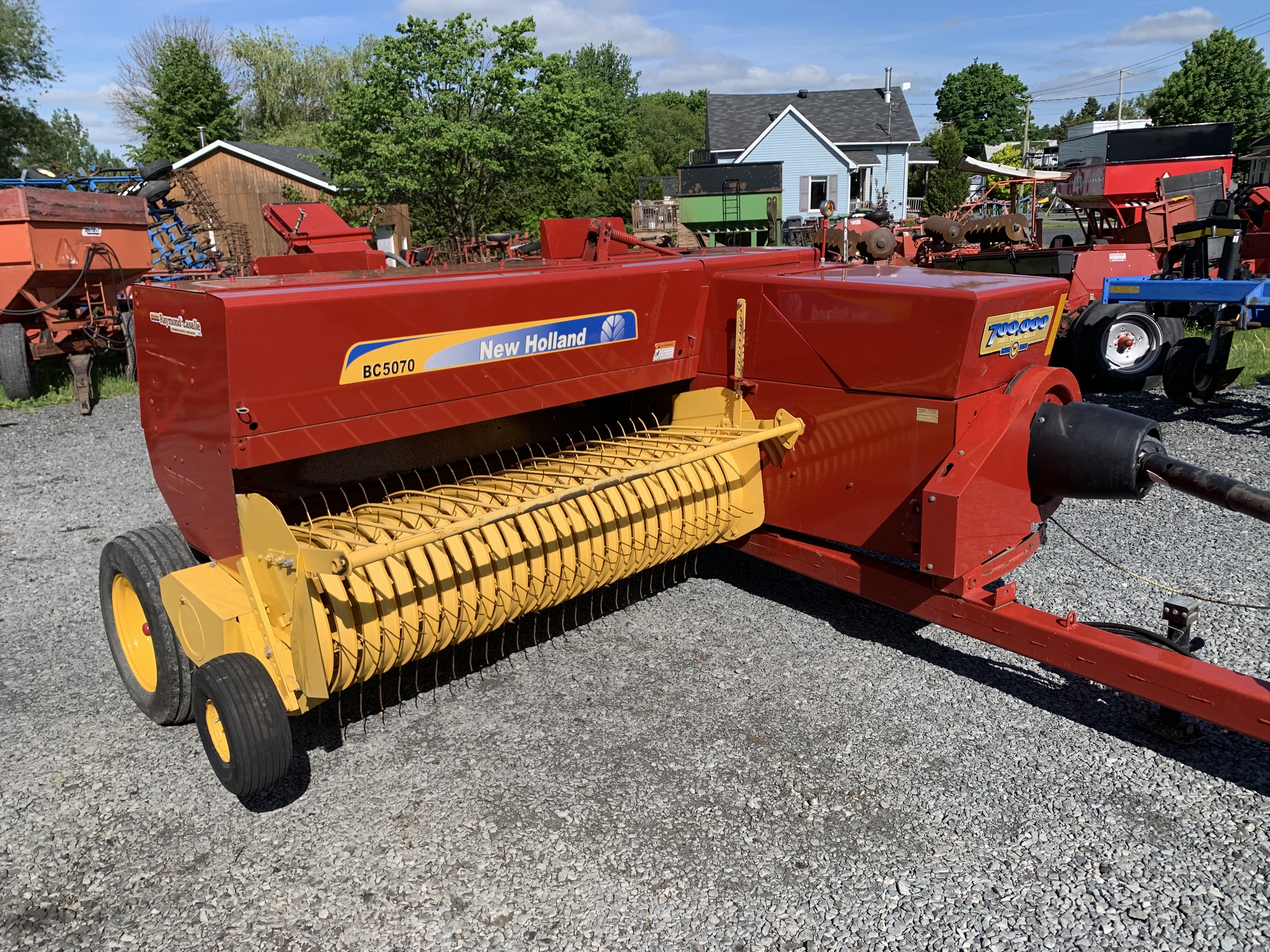  Presse à petite balle New Holland BC5070