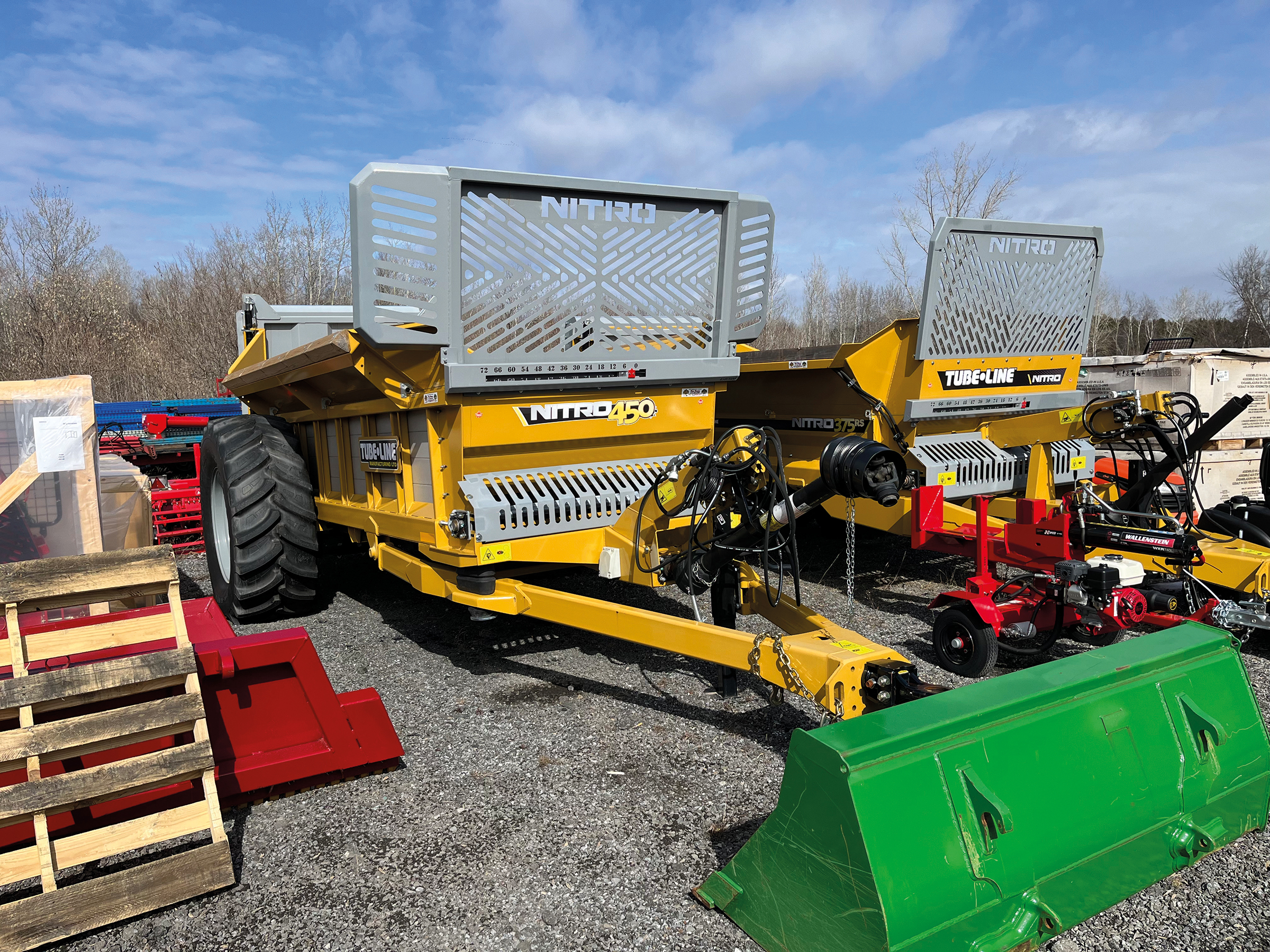 Épandeur à fumier (solide) Tube-Line  un Nitro 450  ­de 1 phase et un Nitro 375RS de 1 phase