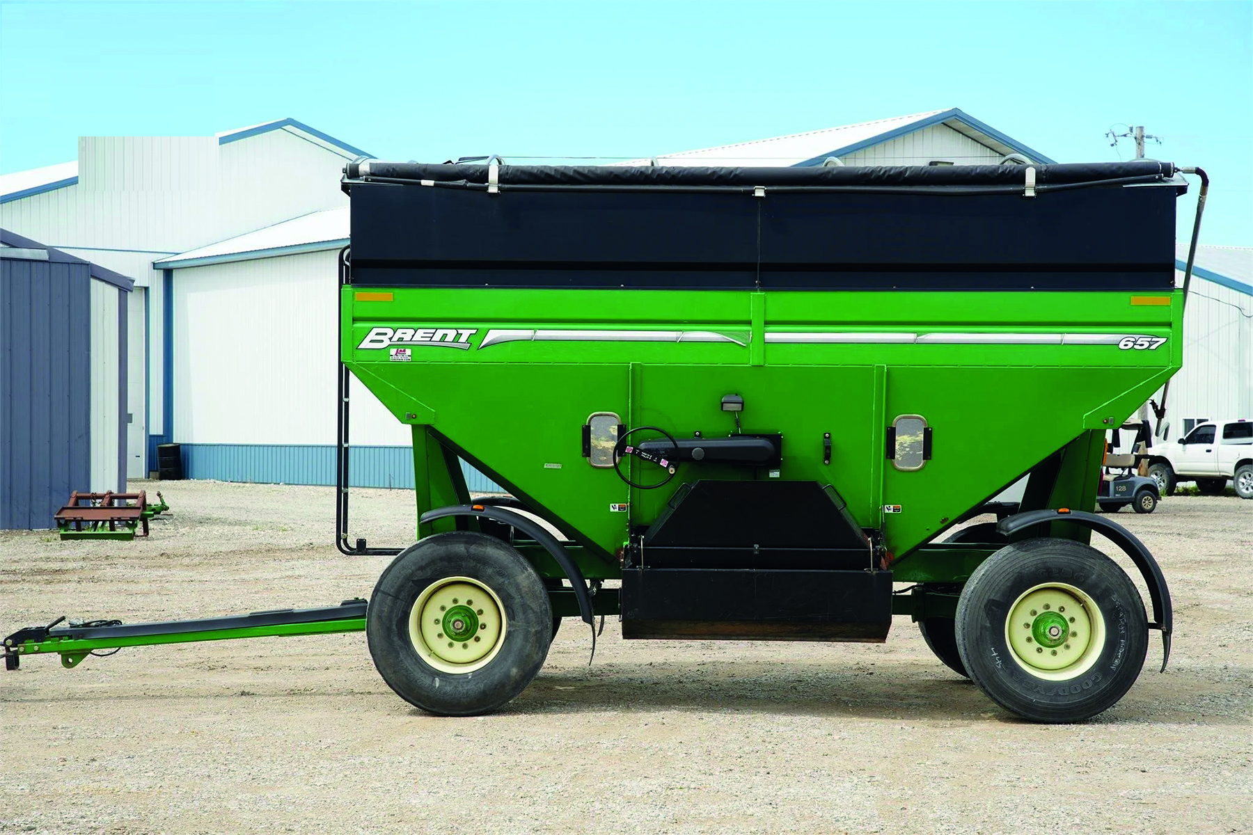 Grain trailer Brent 657