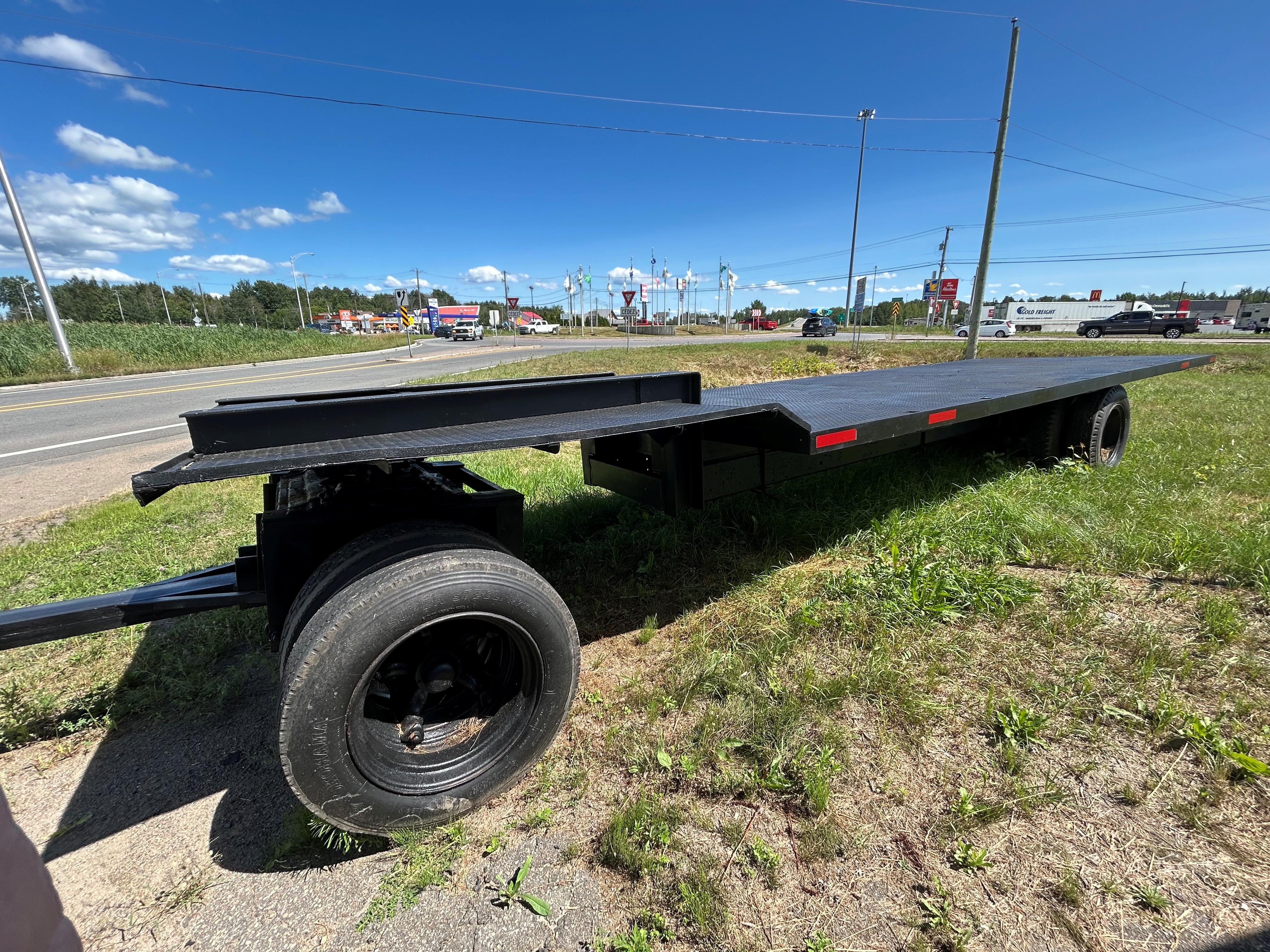 Remorque à plateforme  