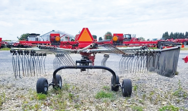 Râteau  Massey Ferguson 3814