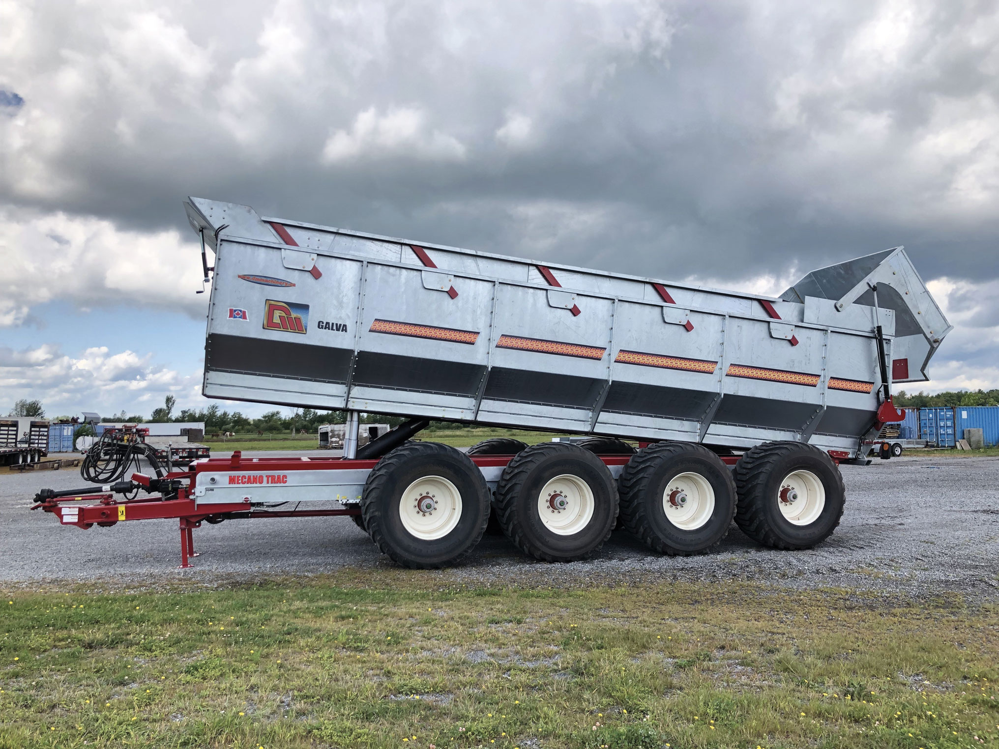 Remorque à grain DM Machinery / Machinerie DM 