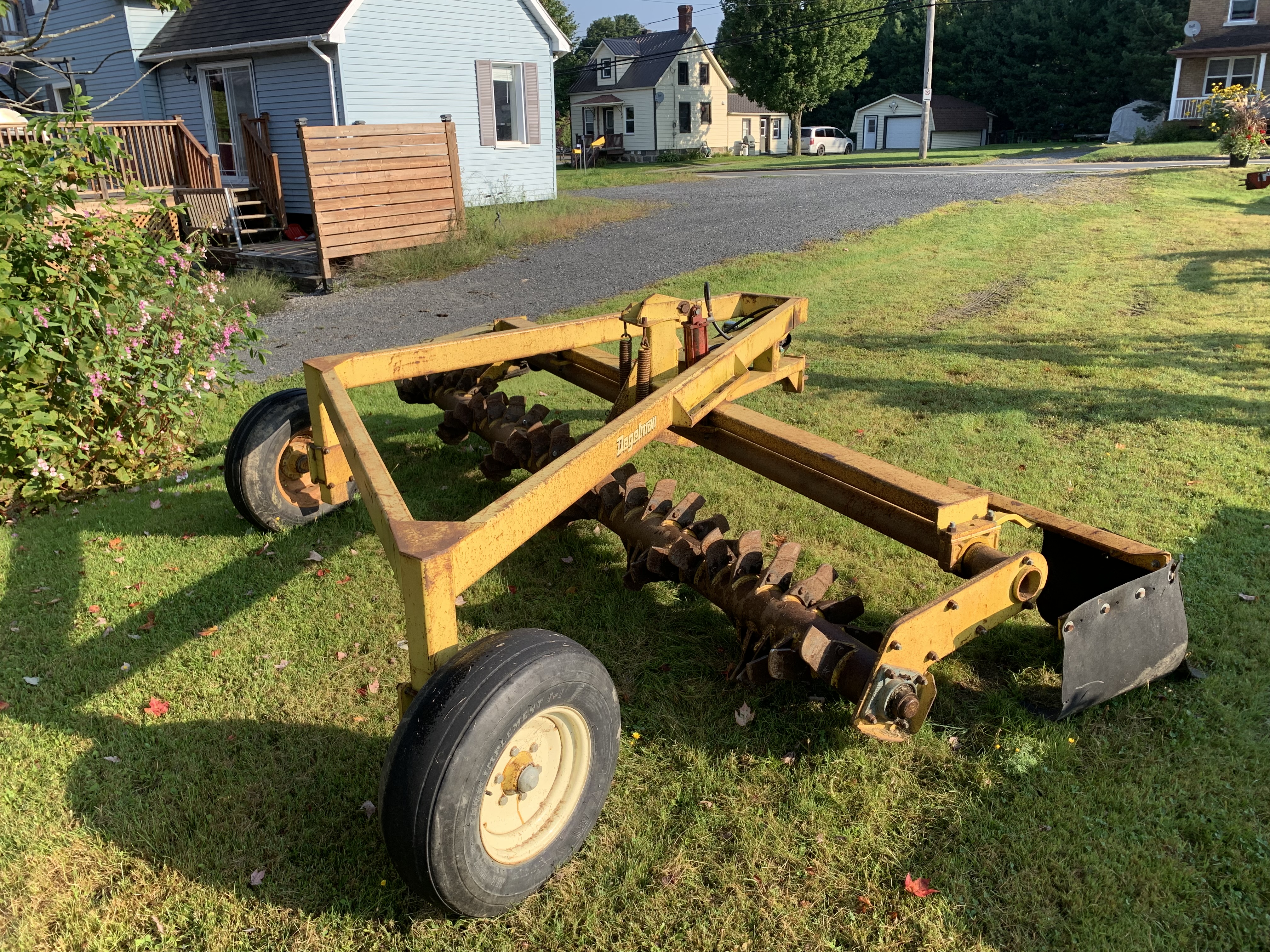   Râteau à roches Degelman LC 1400