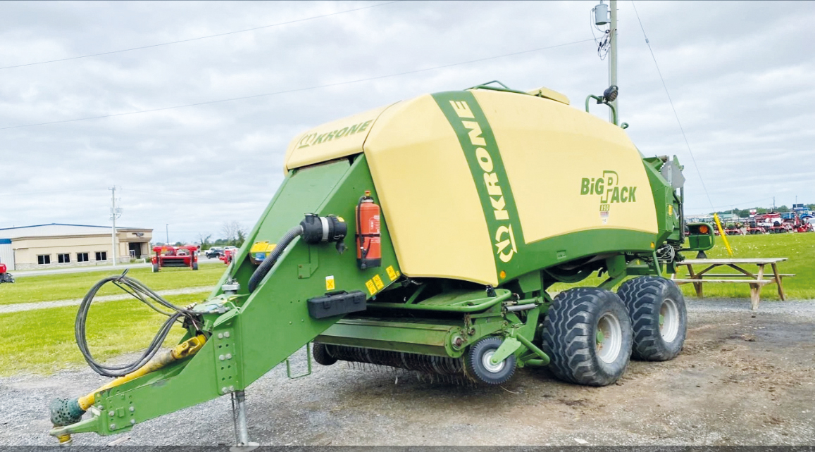 Presse à balles rondes Krone BP890