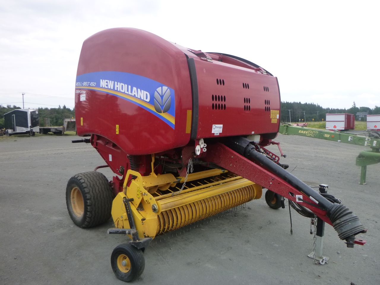 Round baler New Holland RB450