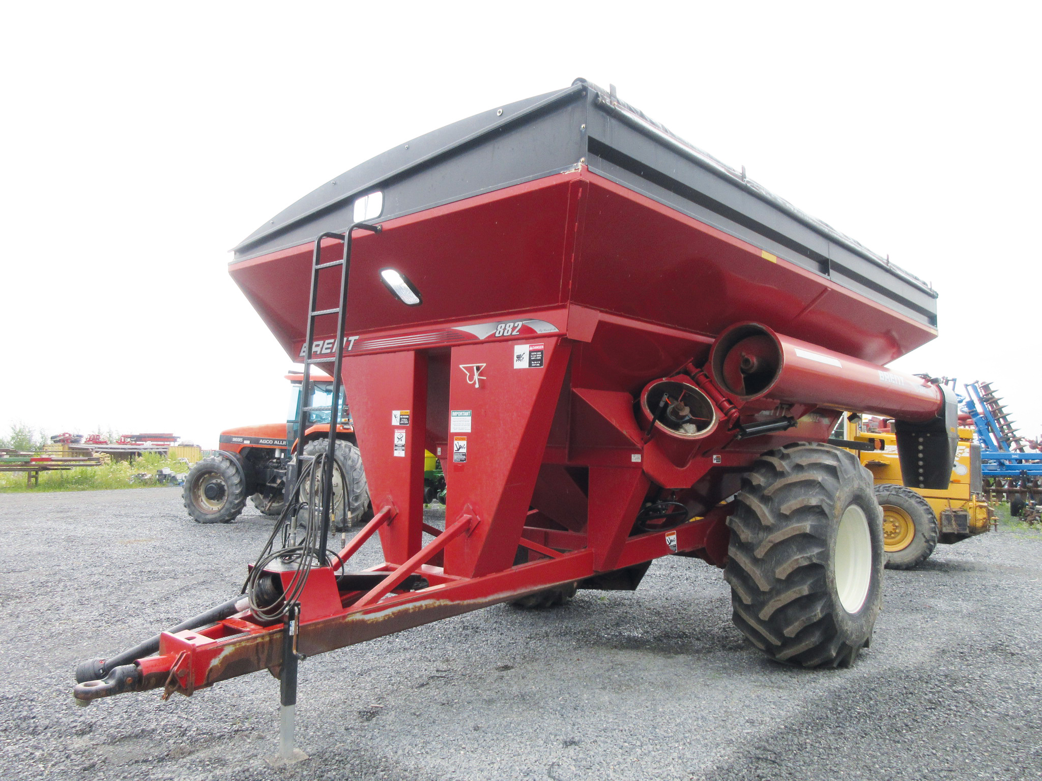 Grain trailer Brent 882