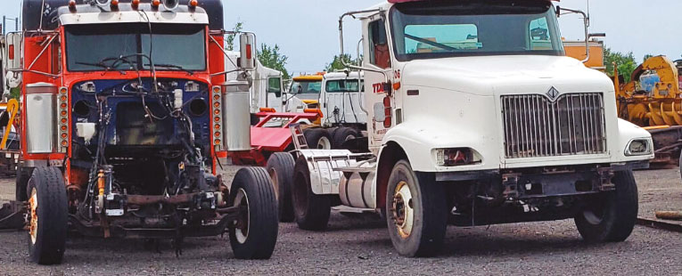   Différentes pièces de camion  en inventaire, appelez-nous  pour informations ! 