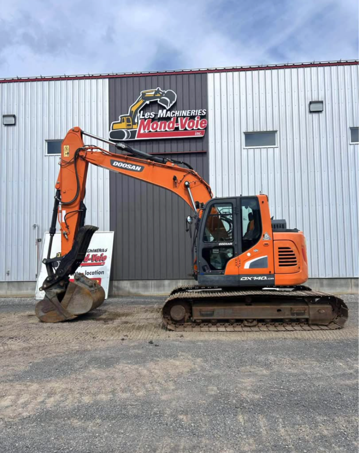 Excavatrice Doosan CX140CR