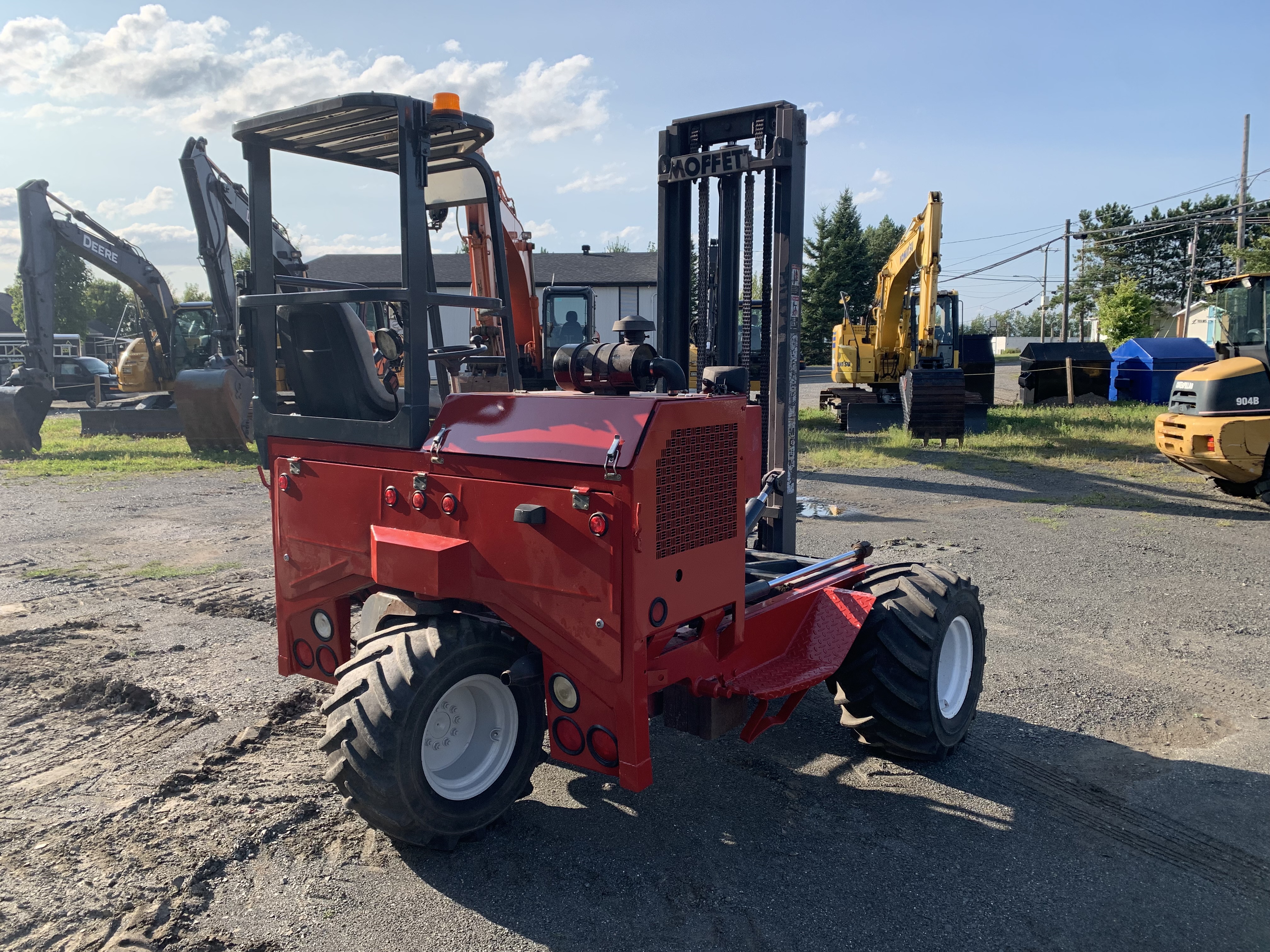 Chariot élévateur  MOFFETT M5500