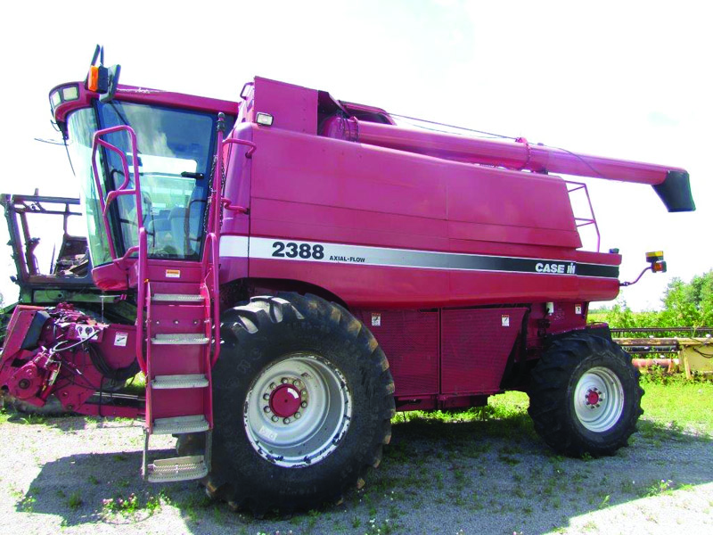 Moissonneuse-batteuse Case 2388