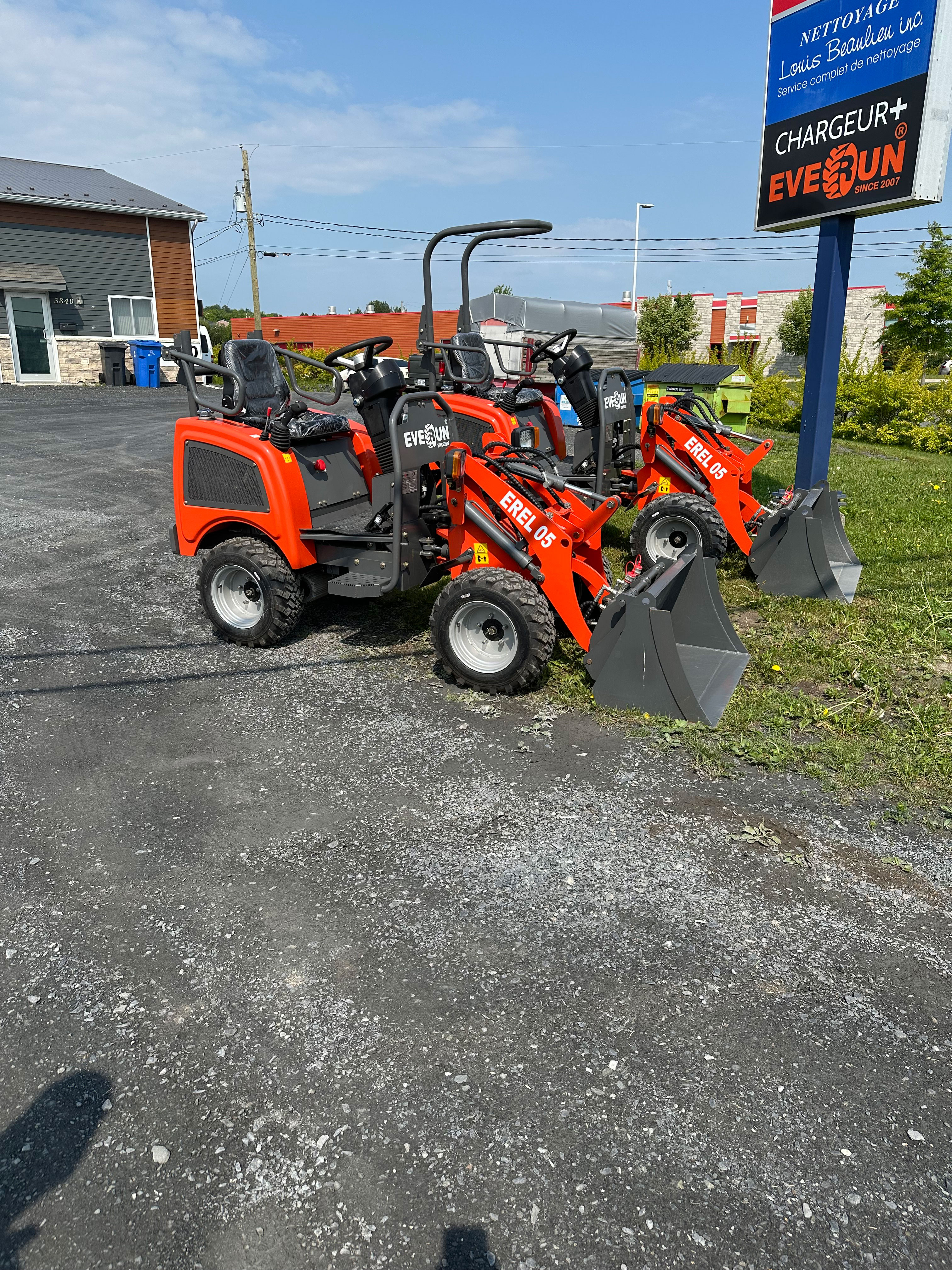 Chargeur articulé sur pneus  EVERUN ERL05Capacité 1 100 lb