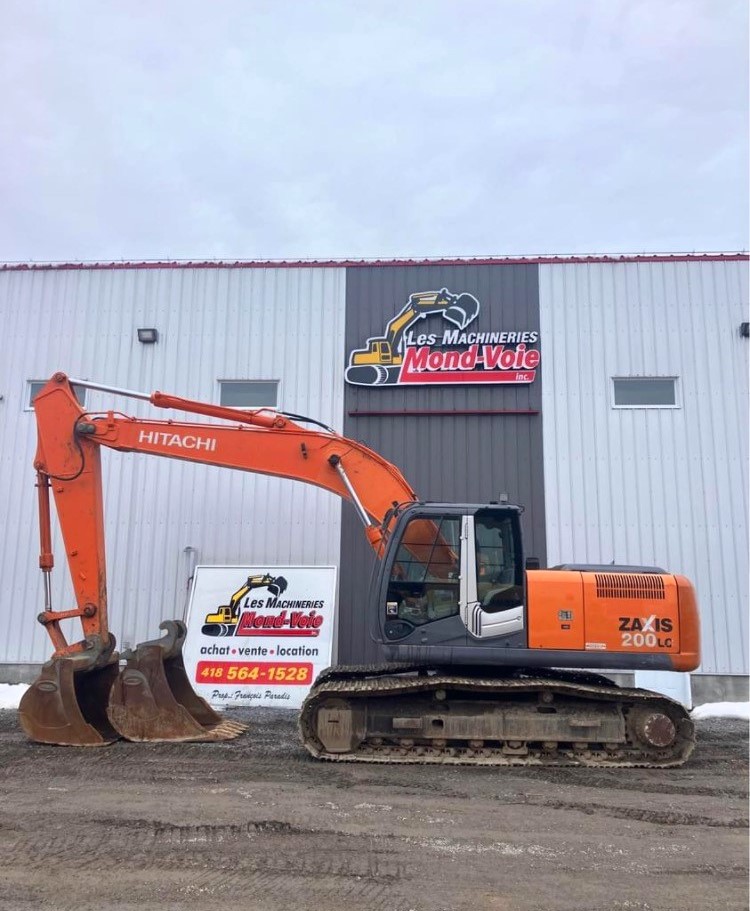 Excavatrice Hitachi ZX200