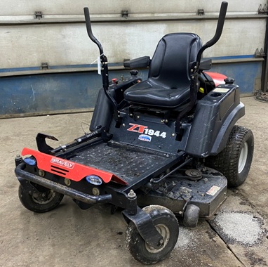 Lawn tractor Gravely ZT1944