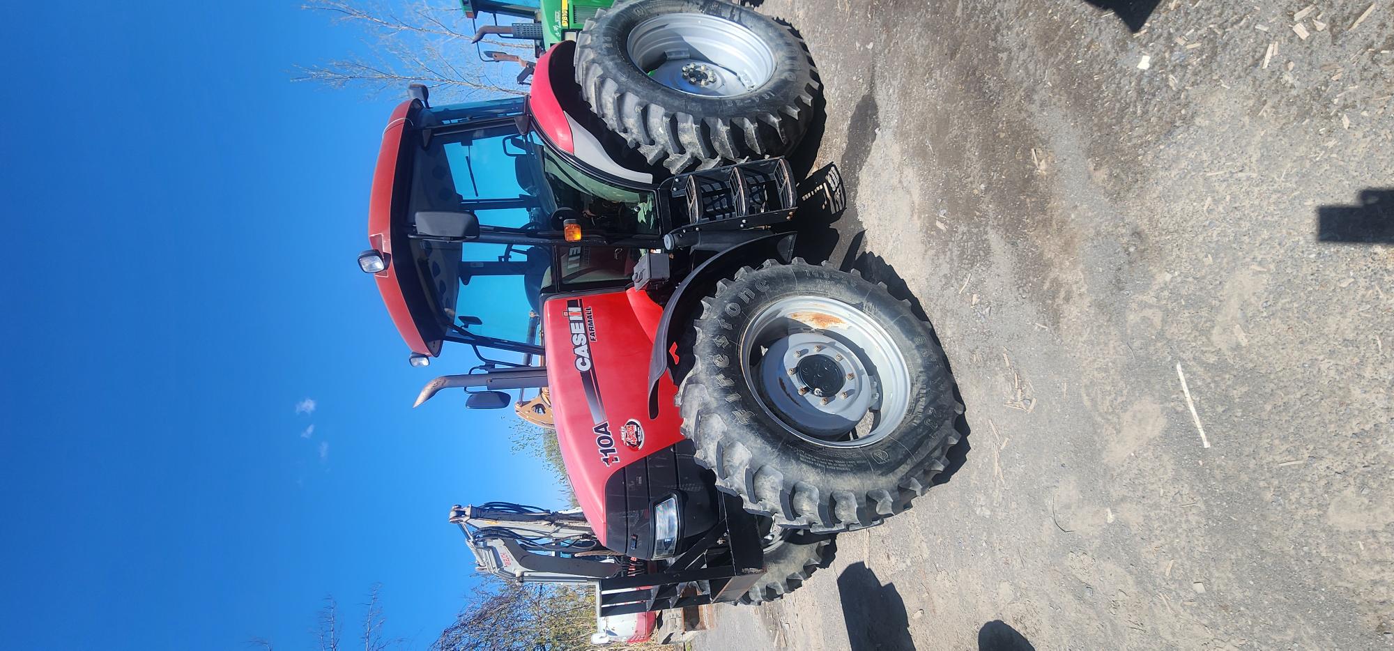 Tracteur Case  Farmall 110A