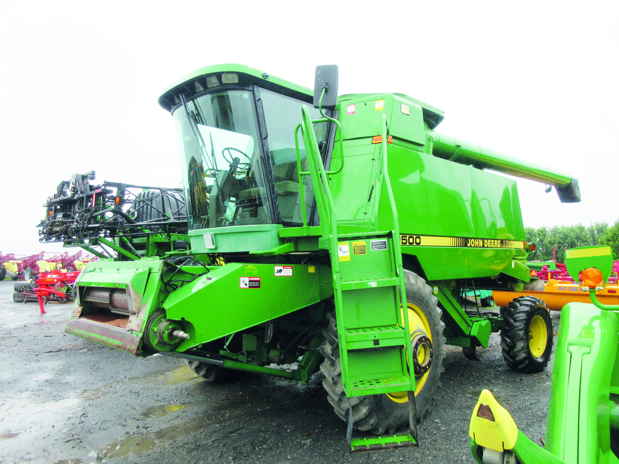 Moissonneuse-batteuse John Deere 9500