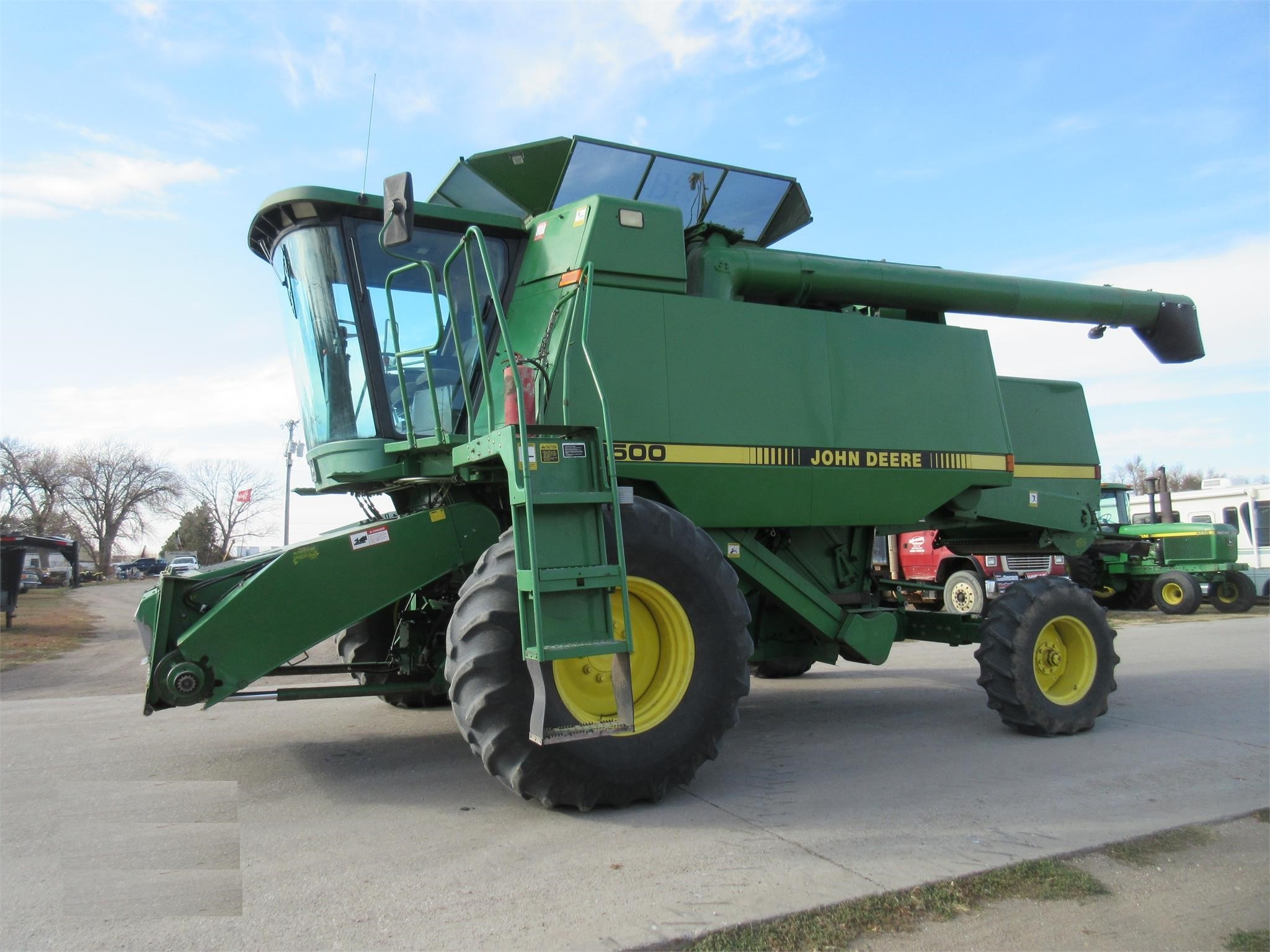 Moissonneuse-batteuse John Deere 9500