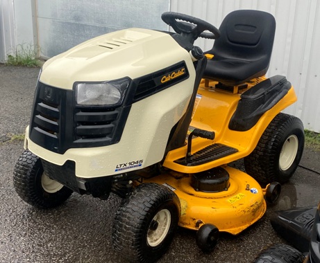 Tracteur à gazon Cub Cadet LTX1045